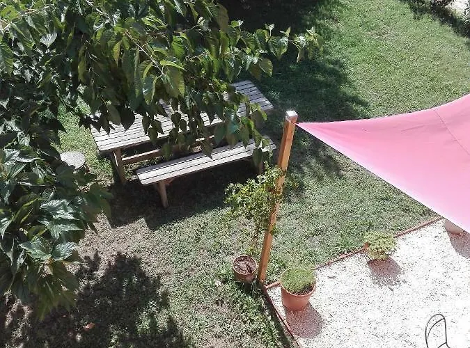 Marana 14 Kır Evi *